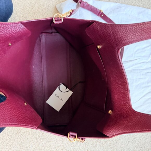 Cuyana Leather System  Tote 13 inch & Adjustable Strap Cherry - Picture 4 of 5